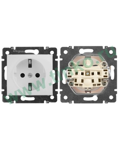 Розетка Valena 2К+3 10/16А, белый (774420). Розетка. LegranD в Ижевске
