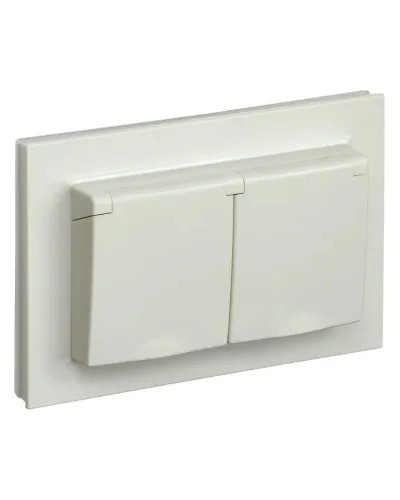 Розетка 2-местная с з/к РСбш12-3-44-БрКр бежевый BRITE (BR-R26-16-44-K10-F). Розетка с заземлением с защитными шторками и крышкой в сборе. IEK в Ижевске