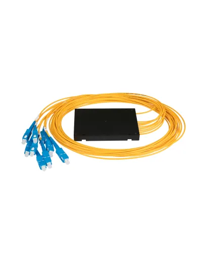 NMF-SPP1X8A1-SCU-B. Сплиттер планарный 1x8, 9/125мкм, SC/UPC, 2 мм. NIKOMAX в Ижевске